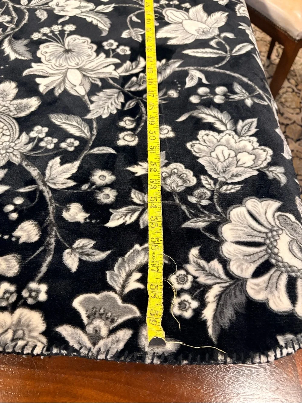 Plush Floral Throw Blanket - Black and White, UEC, non smokers house